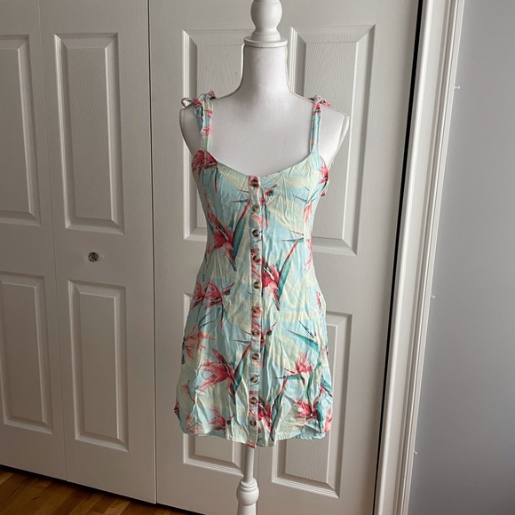 Tie Shoulder Print Linen Dress - Picture 2 of 7